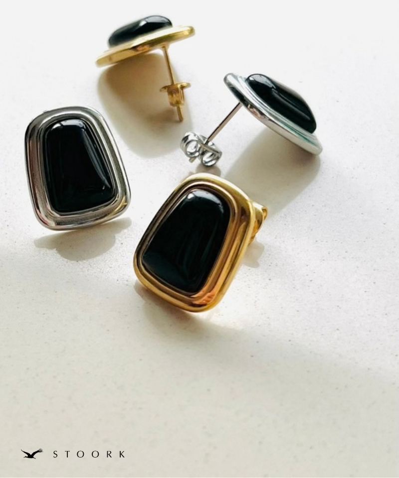 Square Black Stone Pierce