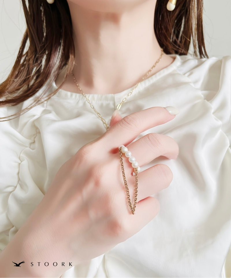 Drape Pearl Ring