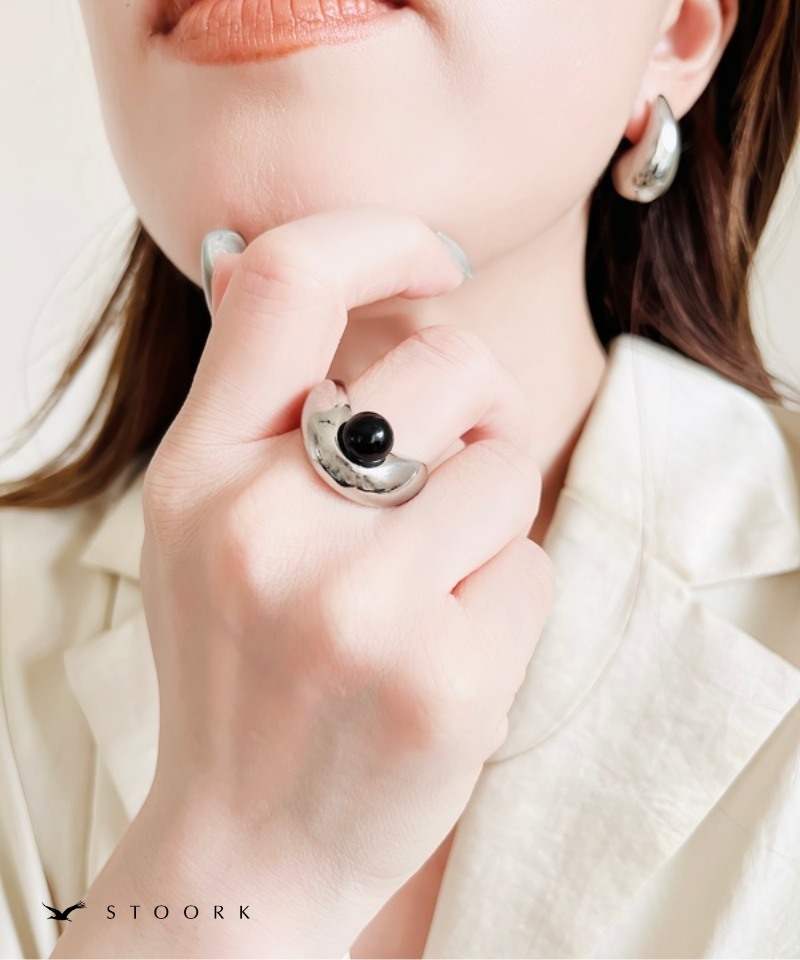 Volume Wave Stone Ring