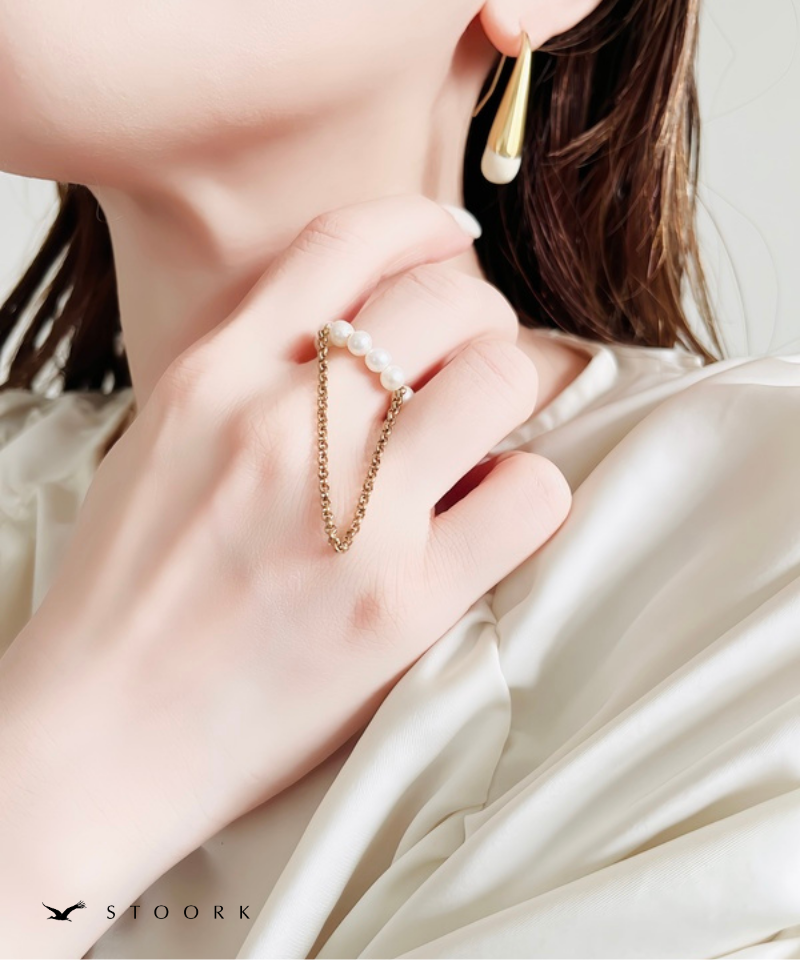 Drape Pearl Ring