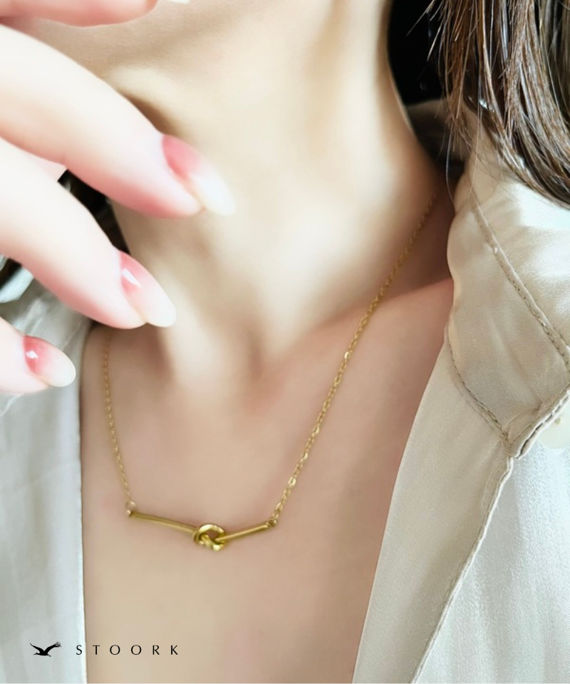 Knot Bar Necklace