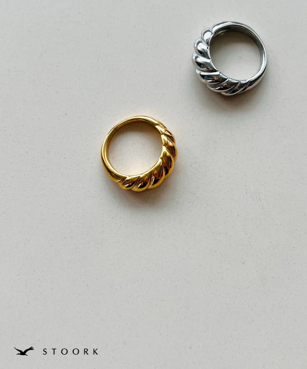 【再入荷】316L Croissant Ring - stoork