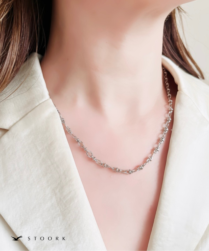 Detail Chain Necklace