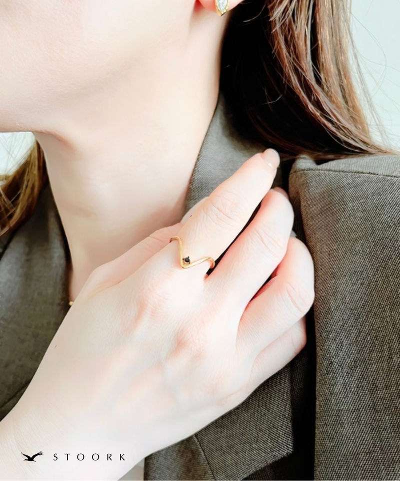 V-Line Black Stone Ring