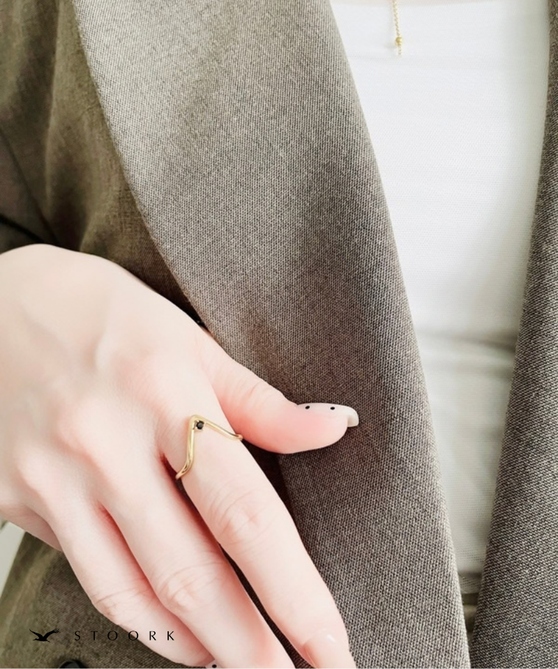 V-Line Black Stone Ring