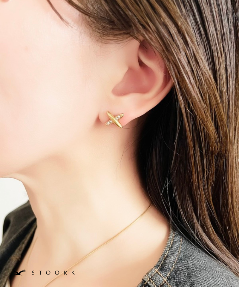 Cross Line Zircon Pierce