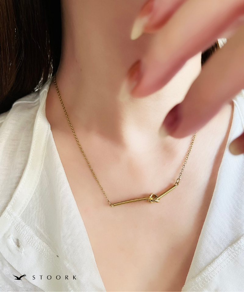 Knot Bar Necklace