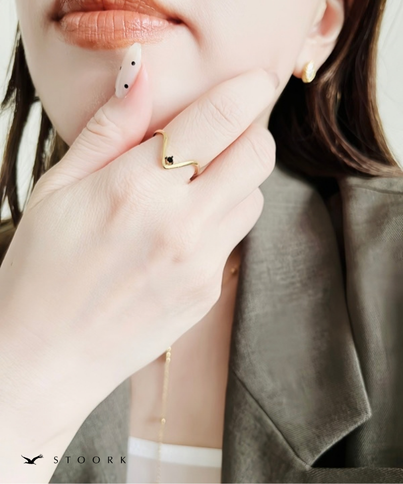 V-Line Black Stone Ring