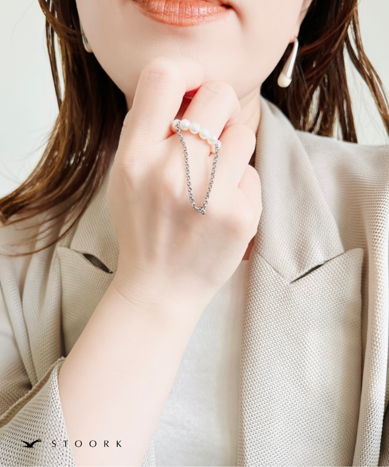 Drape Pearl Ring