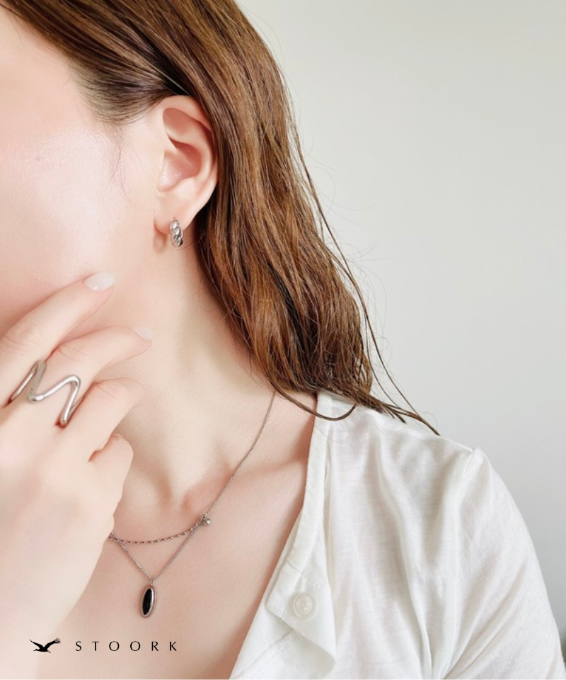 Curve Twist Pierce