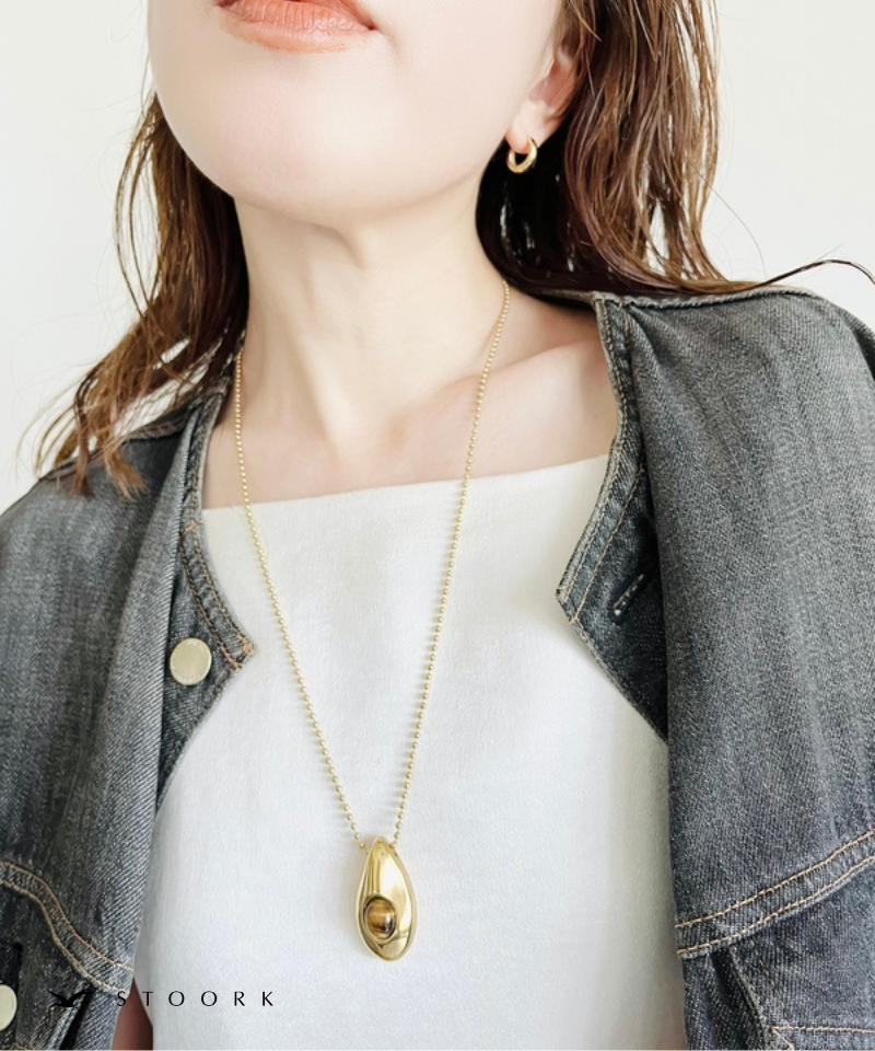 Oval Stone Charm Necklace
