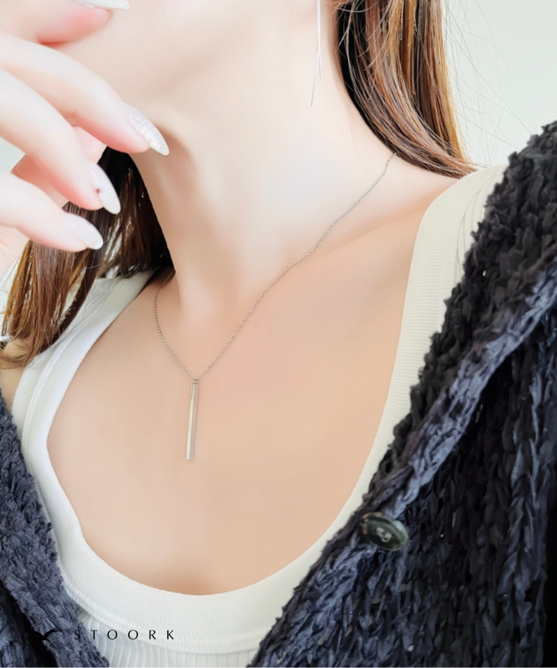 Skinny Pendant Necklace