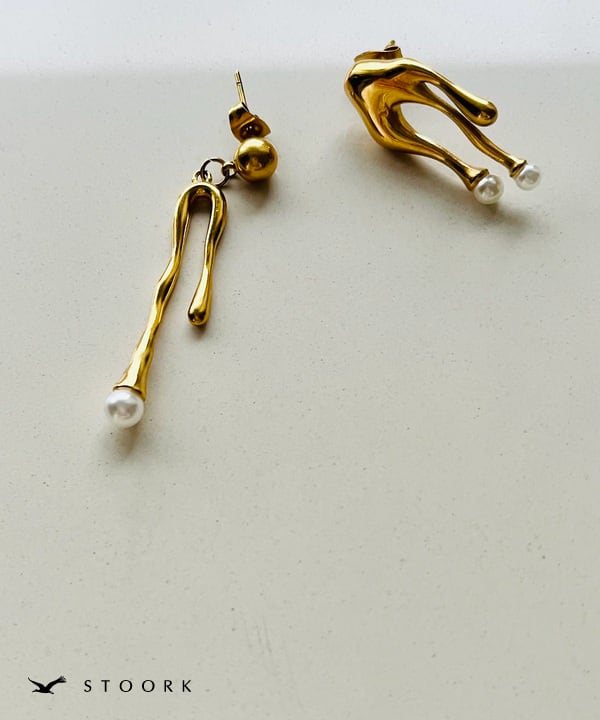 Asymmetry Pearl Pierce - stoork