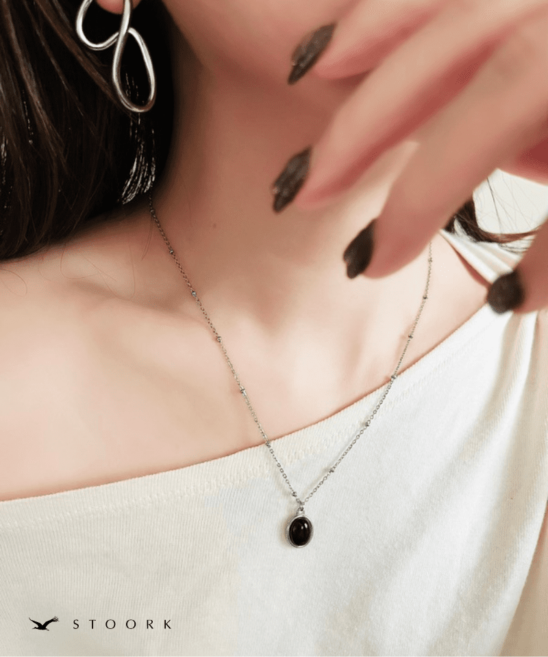 Black Stone Station Necklace - stoork