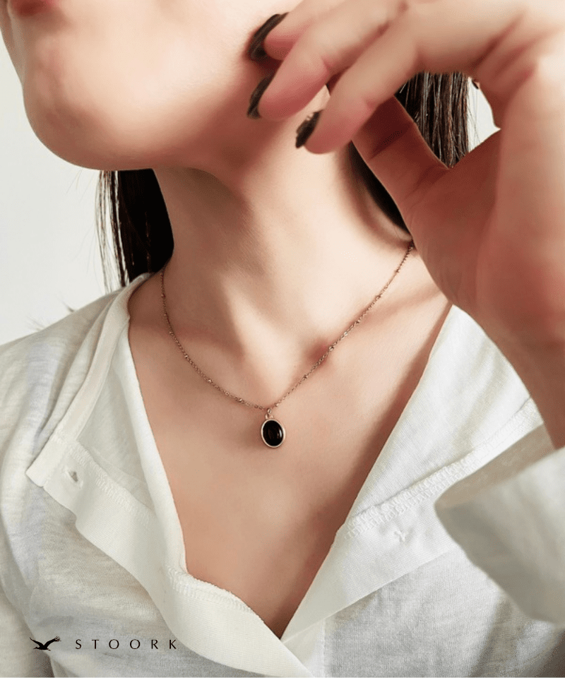 Black Stone Station Necklace - stoork