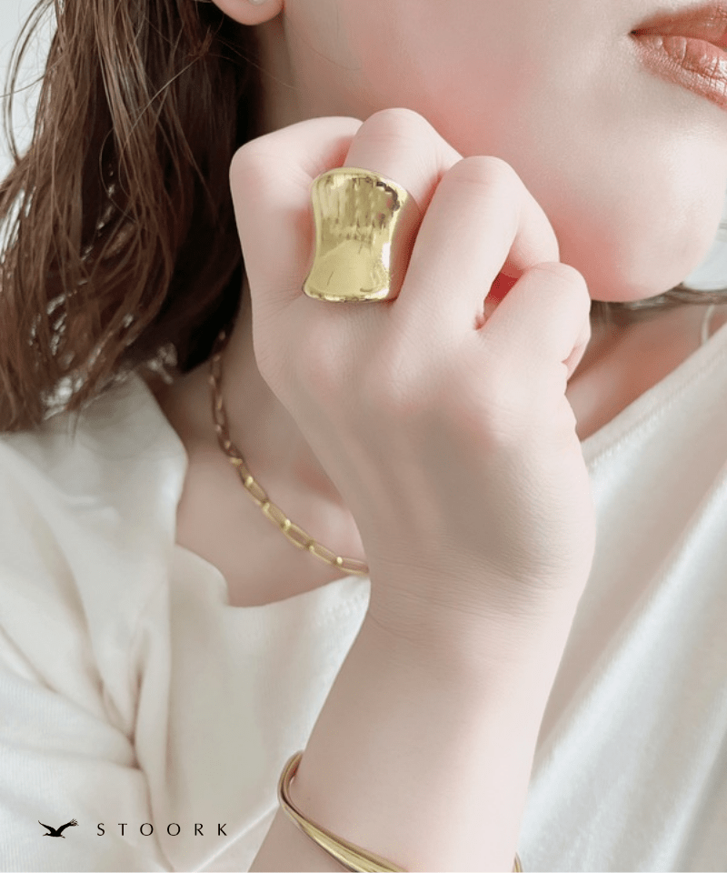 Bold Curve Ring - stoork