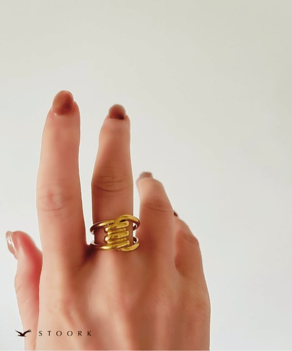 Nezinezi Ring