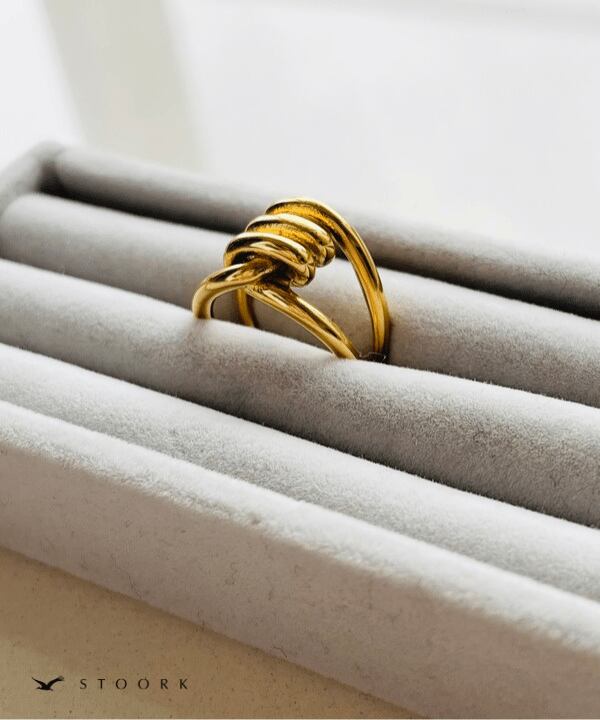 Nezinezi Ring