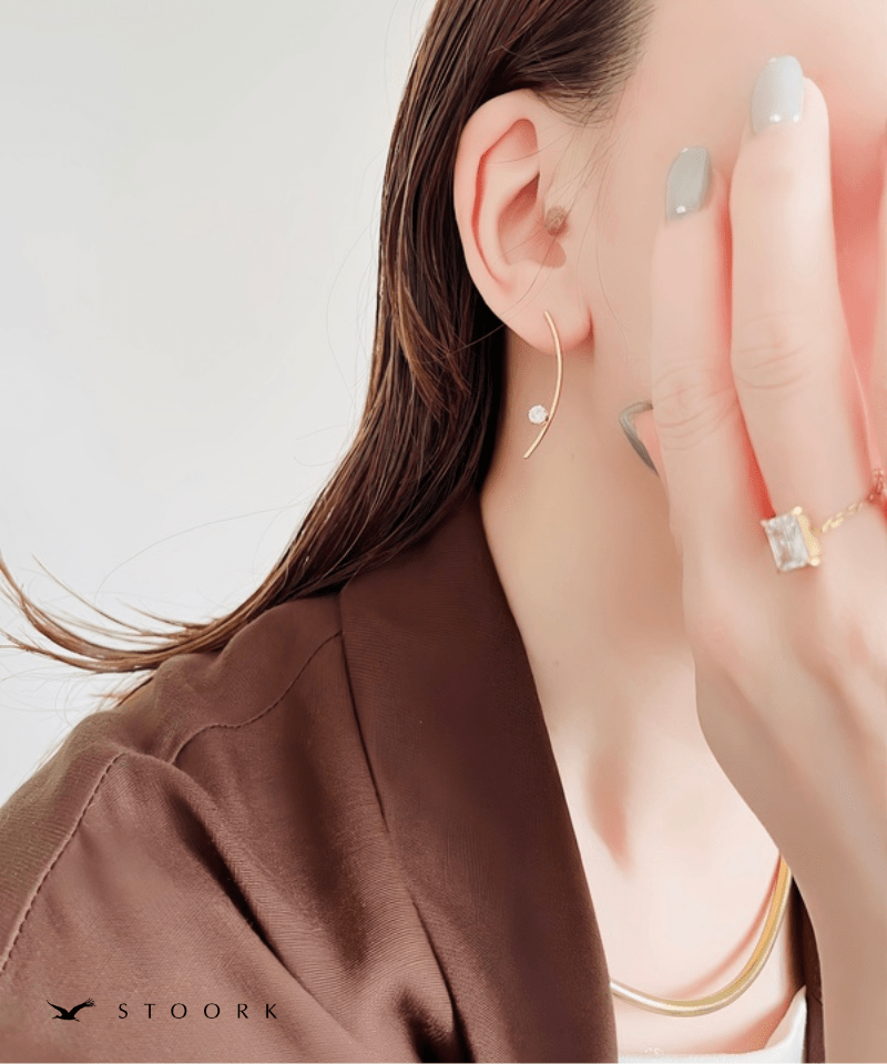Curve Line Pierce - stoork