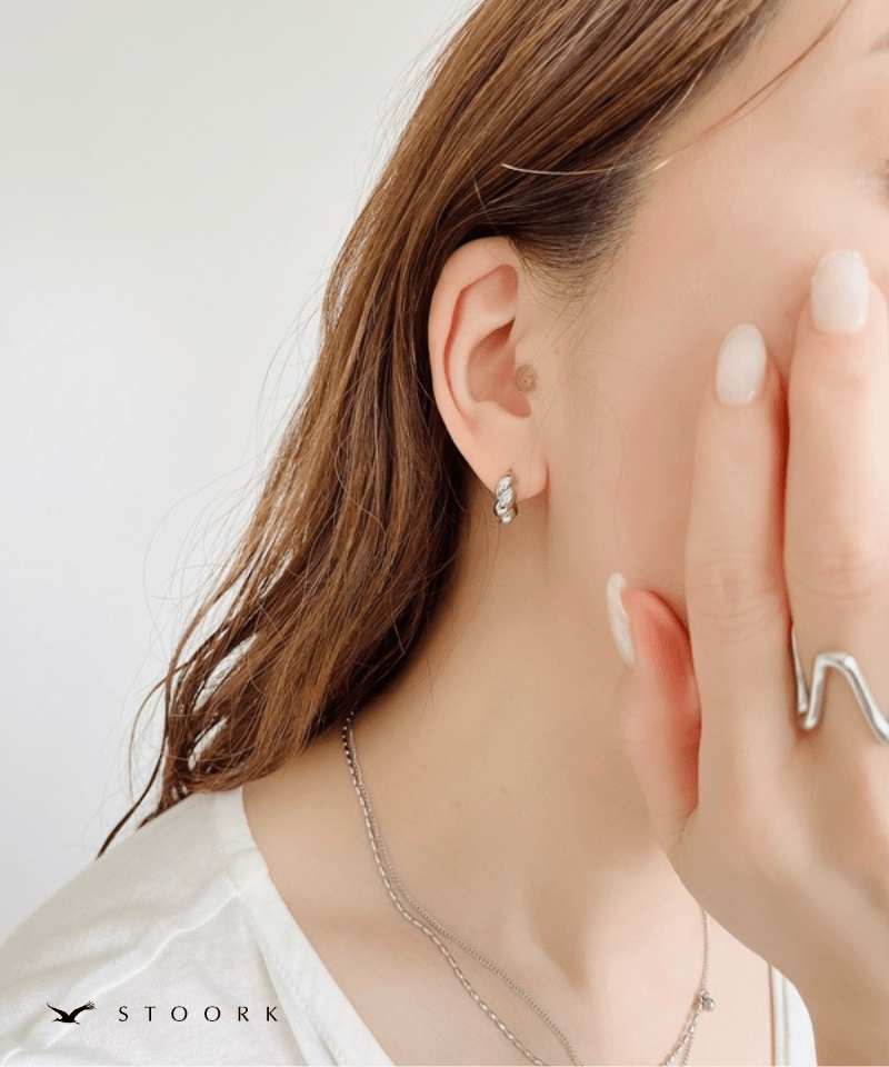 Curve Twist Pierce - stoork