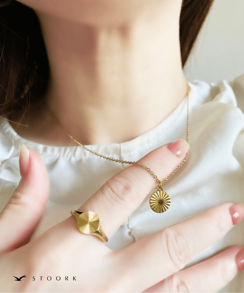 Jagged Circle Necklace - stoork