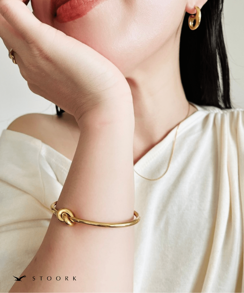 【再入荷】Knot Hoop Bangle - stoork