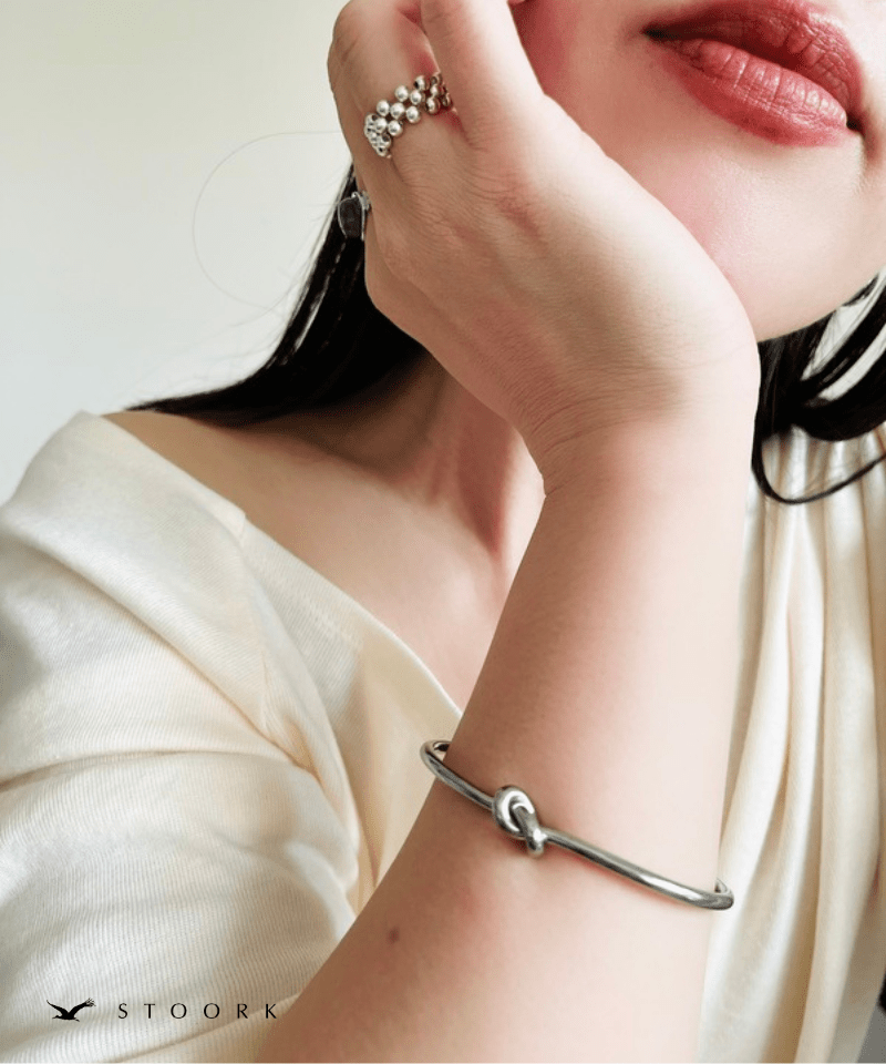 Knot Hoop Bangle | 金属アレルギー対応アクセサリー通販ショップ