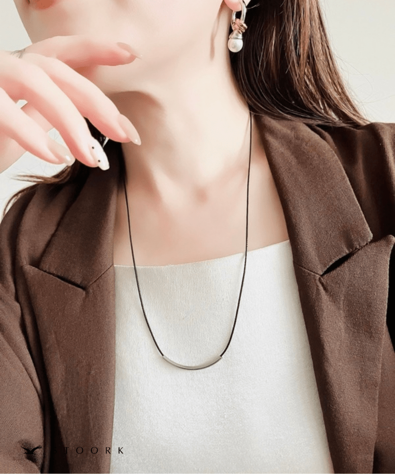 Metal Bar Cord Necklace - stoork