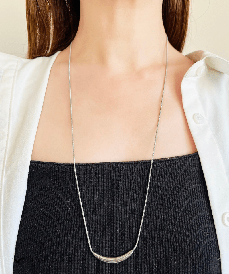 Metal Curve Bar Long Necklace - stoork