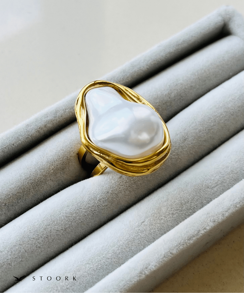 Metal Frame Pearl Ring - stoork