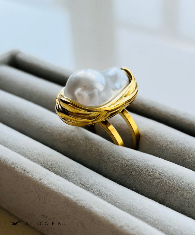 Metal Frame Pearl Ring - stoork