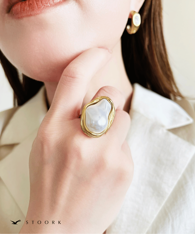 Metal Frame Pearl Ring - stoork