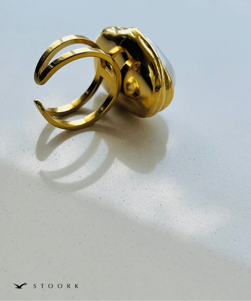 Metal Frame Pearl Ring - stoork