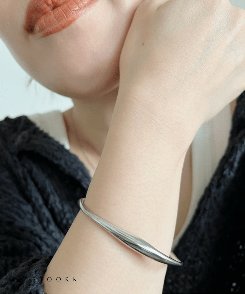 Minimal Nuance Open Bangle - stoork