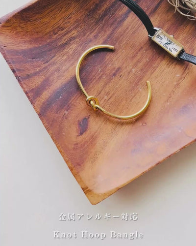 【再入荷】Knot Hoop Bangle