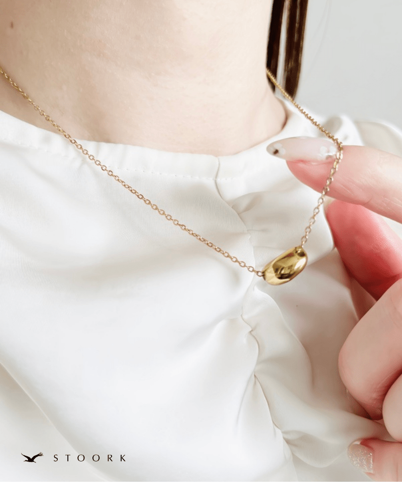 Tiny Bean Necklace - stoork