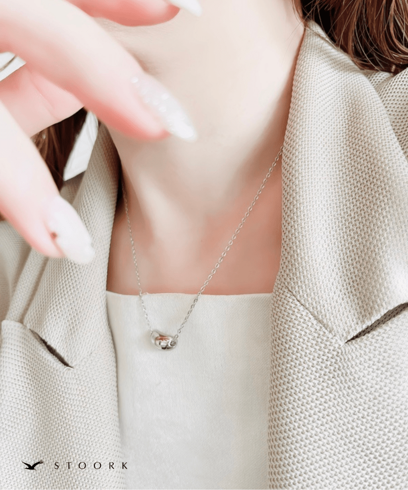 Tiny Bean Necklace - stoork