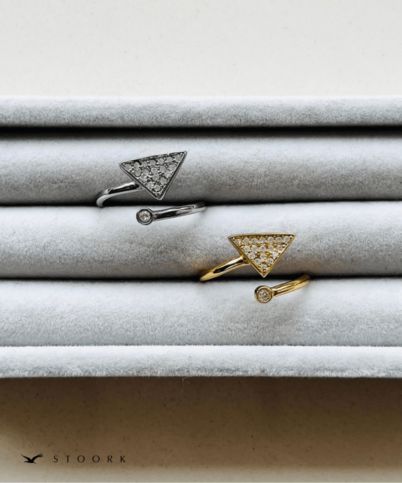 Triangle Dot Open Ring - stoork