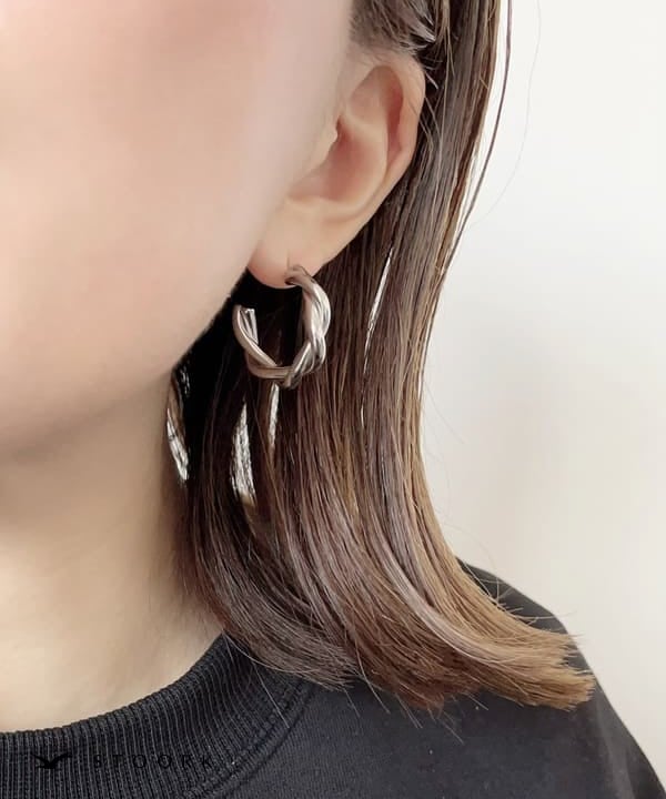Twist Round Pierce - stoork