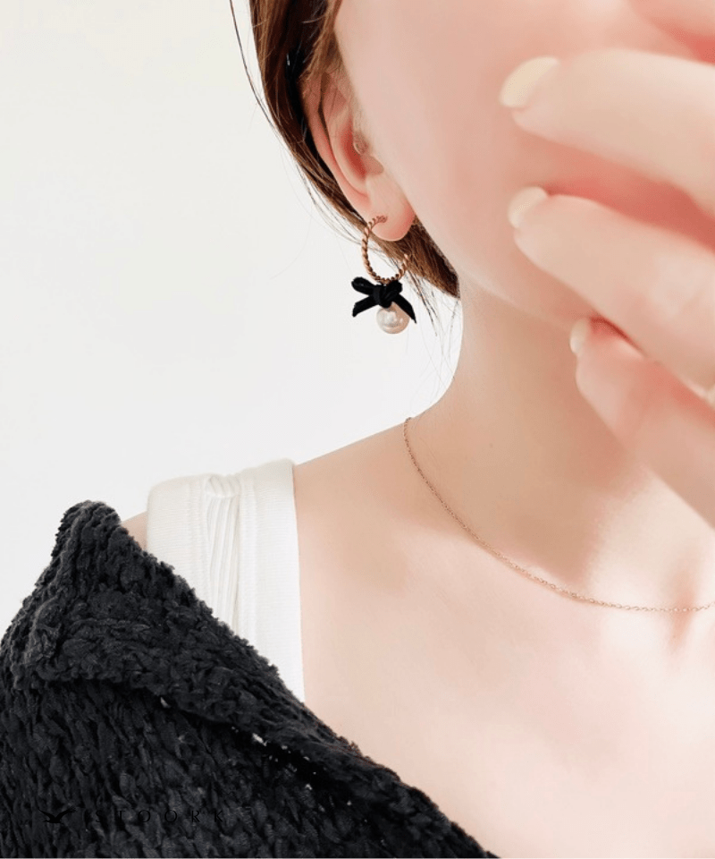 Velvet Ribbon & Pearl Hoop Pierce - stoork