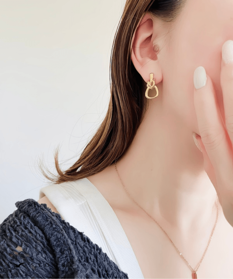 Volume Knot Hoop Pierce - stoork