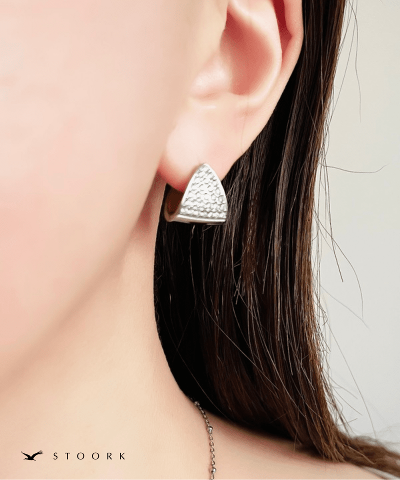 Zircon Triangle Pierce - stoork