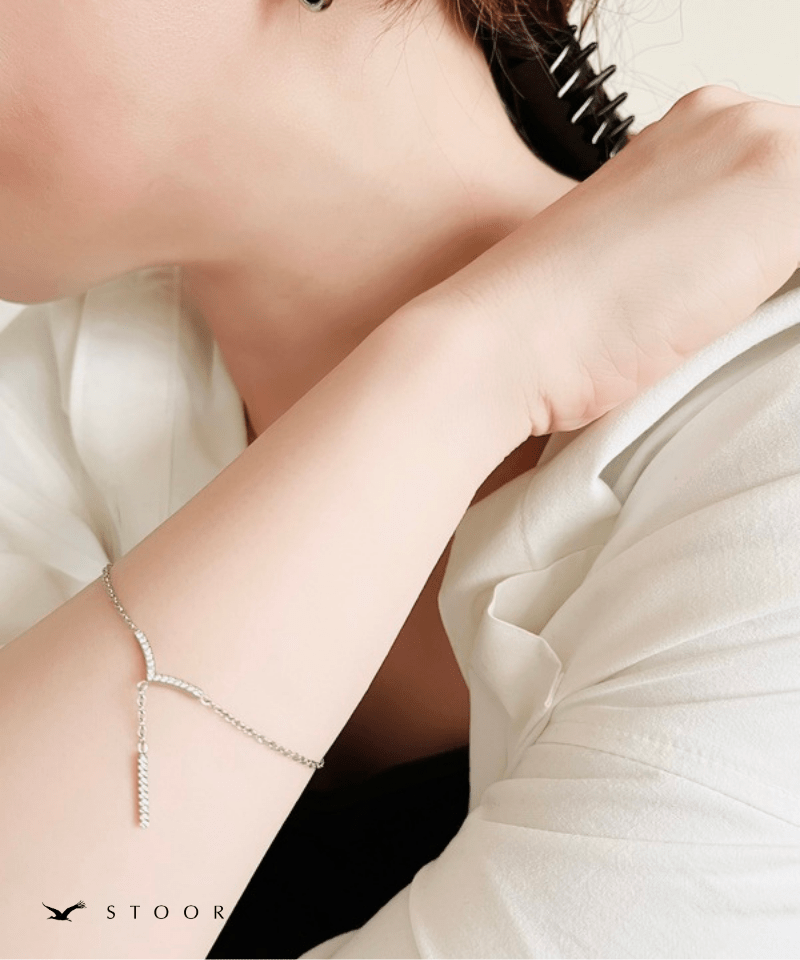 Zircon V Line Bracelet - stoork