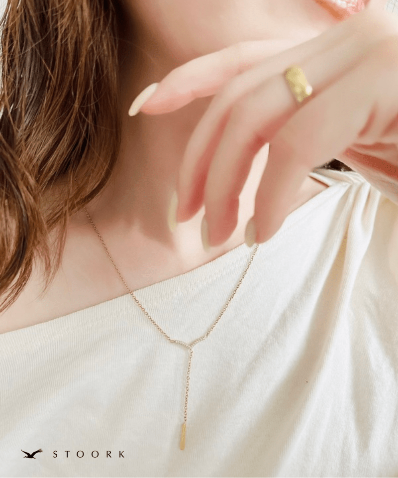 Zircon V Line Necklace - stoork