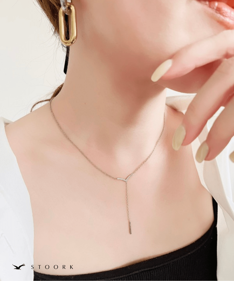 Zircon V Line Necklace - stoork